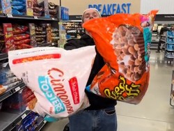 Fakta Simpan Makanan Hangat di Kulkas hingga Potret Makanan Jumbo
