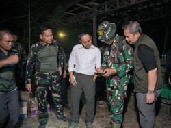 Menhut Bermalam di Tanjung Puting, Kebut Pasang Pompa Air untuk Karhutla