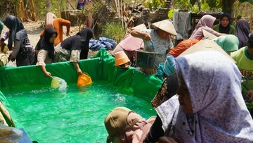 Dokumentasi pelaporan resmi Legislator Gerindra Salurkan Bantuan Air Bersih untuk Warga Jatisari Tuban