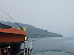 Penyeberangan di Danau Toba Mulai Terdampak Karhutla