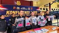 Pria di Kolong Tol Bocimi Ternyata Dibunuh 3 Teman Saat Tidur di Mobil