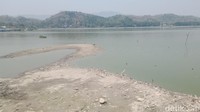 Rawa Jombor Surut, Pengelola Perahu Wisata Curhat Takut Kapal Rusak
