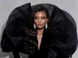 Potret Cantik Alda Callista, Wakil dari Papua Menang Miss Indonesia 2026