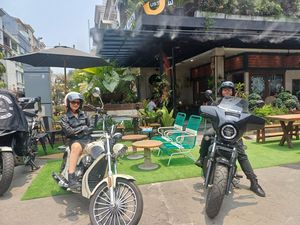 Serunya Rey Savero dan Diva Gracia Motoran Bareng Mak Vera Keliling Jakarta