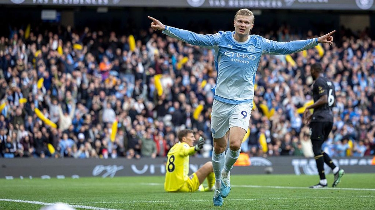 Erling Haaland disebut sebagai penyerang terbaik dunia. (Foto: Manchester City FC via Getty Ima/Matt McNulty)