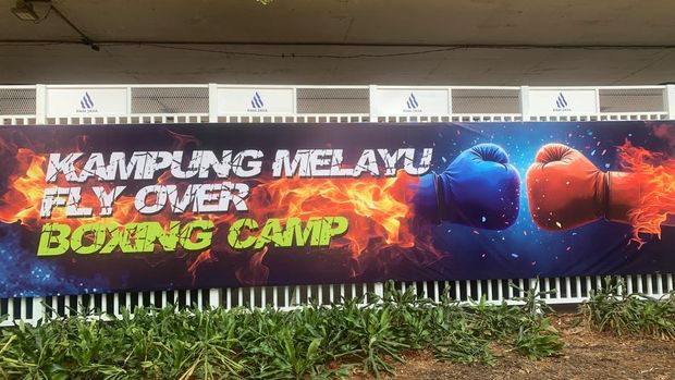 Flyover Kampung Melayu disulap jadi arena tinju demi cegah tawuran Flyover Kampung Melayu disulap jadi arena tinju demi cegah tawuran