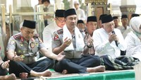Kapolri Sambangi Ponpes Tebuireng dan Ziarah ke Makam Gus Dur