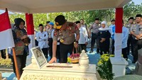 Kapolri Kunjungi Museum Ibu Marsinah, Kenang Perjuangan Pahlawan Buruh