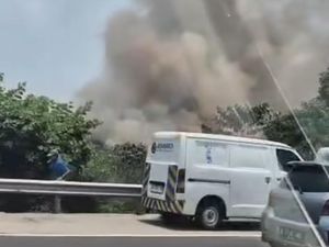 Lahan 2 Hektare Dekat Tol Jagorawi Terbakar, Api Sudah Padam