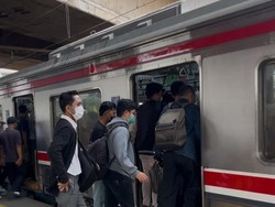 Curhat Anker Hadapi Anomali KRL: Hari-hari Jadi Pepes hingga Samsak Emosi