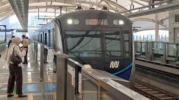 Dua Pintu Masuk Stasiun MRT Dukuh Atas Ditutup Sementara - Infolitik