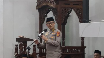 Safari Subuh Polda Riau Padukan Pesan Kamtibmas dan Aksi Hijau