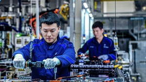 Baterai Canggih BMW Mulai Diproduksi di China
