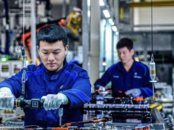 Baterai Canggih BMW Mulai Diproduksi di China