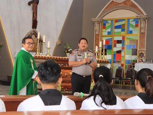 Kapolresta Tuban Ajak Jemaat Gereja Disiplin Lalin dan Jauhi Narkoba