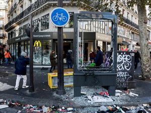 Mengapa Demo Besar-besaran di Prancis Meluas ke Spanyol Hingga Italia?