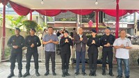 Brimob Polda Metro Layani Jemaat yang Beribadah di Gereja Menteng