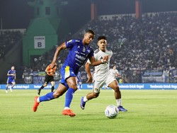 Persik Kalah dari Persib, Marcos Reina Soroti Gol Julio Cesar
