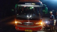 Bus Rombongan Wisata Terguling di Jalan Baron Gunungkidul