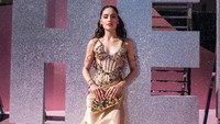 Cinta Laura Terpukau Nonton Langsung Victoria's Secret Fashion Show