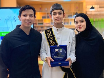 Anak Fairuz A Rafiq Berhasil Hafal Al-Qur'an Juz 26, Ibunya Merayakan Pencapaian