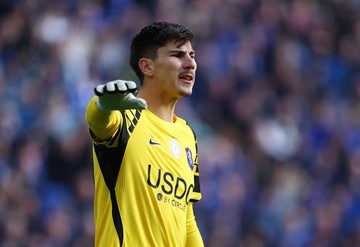Dulu Thibaut Courtois, Kini Mike Penders
