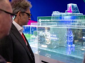 Rosatom dan RI Sepakati Pasokan Listrik dari PLTN Terapung 200 MW di Malut