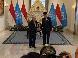 Sekjen PBB Kunjungi Kemlu RI, Disambut Menlu Arrmanatha