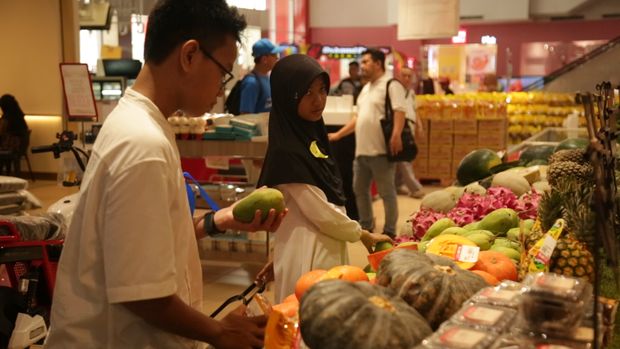 Kebahagiaan hadir melalui pengalaman sederhana yang penuh makna. Sebanyak 30 anak yatim binaan di Jakarta mengikuti kegiatan Sight to Remember, sebuah program kolaborasi Islamic Relief Indonesia dan CT ARSA Foundation yang menghadirkan pengalaman berbelanja, bermain, dan belajar dalam suasana menyenangkan.
