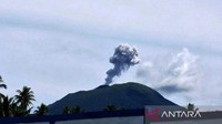 Gunung Ibu di Maluku Utara Meletus 5 Kali Sejak Dini Hari