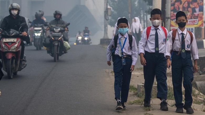 Udara Palembang Masih Masuk Level Berbahaya