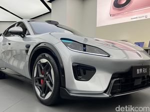 Ini Luxeed RX, Ferrari Purosangue China yang Kabarnya Mau Masuk RI