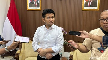 Wagub Jatim Larang Sekolah Tahan Ijazah Siswa, Harus Diserahkan Gratis