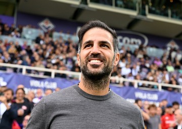 Fabregas Tepis Rumor Dirinya Akan Jadi Manajer MU