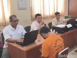 Video: Stres Kalah Judi, 2 Pria di Badung Bakar Mesin Padi-Pagar Sangeh