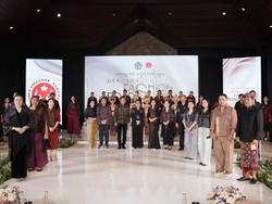 Dekranasda Bali Fashion Road Show di Gianyar Perkuat Eksistensi Wastra Bali