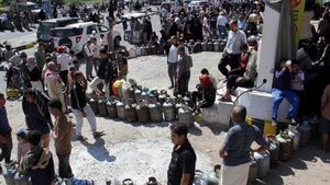 Krisis Gas di Taiz Yaman Memaksa Warga Antre Berjam-jam