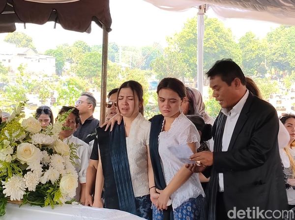 Ditinggal Ibunda Selamanya, Marsha Aruan: Doain Aku Kuat