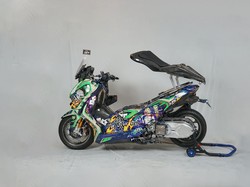 Modifikasi Yamaha Xmax Bertema Joker, Canggih dengan Sistem Kontak Sidik Jari