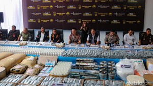7 Fakta Pabrik Jutaan Tramadol Dibongkar Polda Metro Jaya