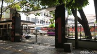 Gerbang SMA-SMK Negeri di Jabar Wajib Dikunci saat Jam Belajar!