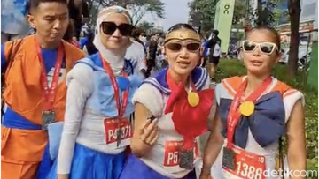 Seru-seruan Pakai Kostum Unik di JRF 2026, Kapan Lagi Sailor Moon Ikut Lomba Lari? - Infolitik