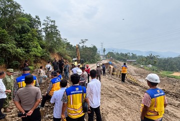 Jalur Tarutung-Sipirok Kembali Terbuka, Perbaikan Permanen Jalan Amblas Dikebut - Infolitik