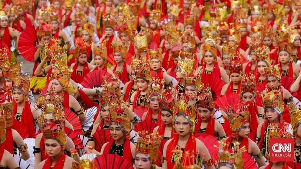 Perjalanan Panjang Gandrung Sewu Tarian Gandrung Sewu.