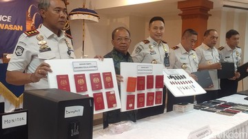 Puluhan WNA Ditahan karena Jalankan Bisnis Pinjol Ilegal di Bali