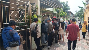 Pembunuhan Istri dan Anak di Madiun, Keluarga Minta Pelaku Dihukum Mati - Infolitik