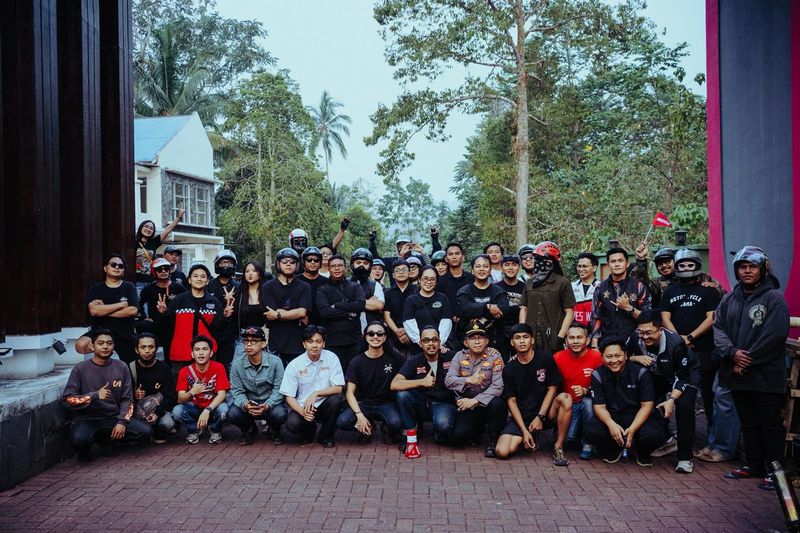 Unik, Motor Kustom Touring Bareng 'Sunset Ride' di Sulawesi