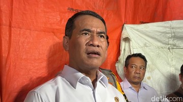 Mentan Copot Pejabat Bapanas-Bulog Buntut Kasus Oplos Beras SPHP