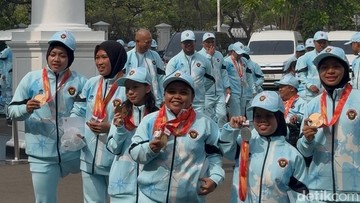 Penyerahan Bonus, Atlet Asian Games dan Asian Para Games 2026 Tiba di Istana - Infolitik
