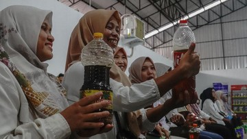 Dari Dapur ke Pesawat, Minyak Jelantah Dibeli hingga Rp6.000 per Liter - Infolitik